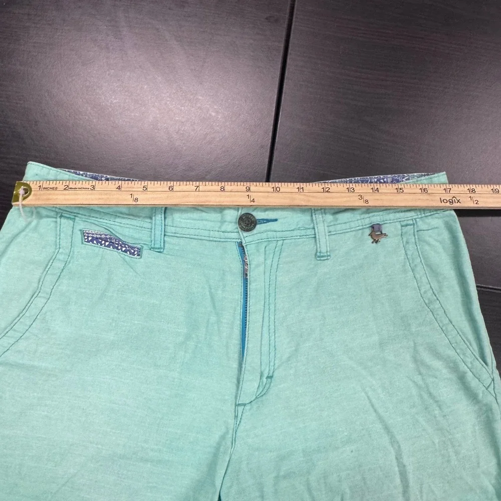 Modern Amusement Shorts Flat‎ Front Casual Walk Shorts Bird Logo Size 32